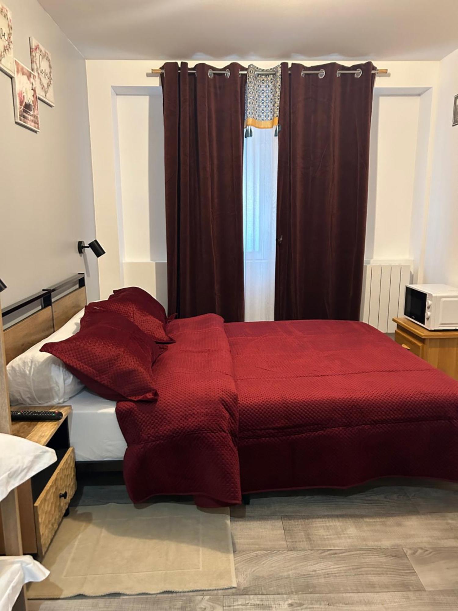 Hotel St Charles 랑부예 외부 사진