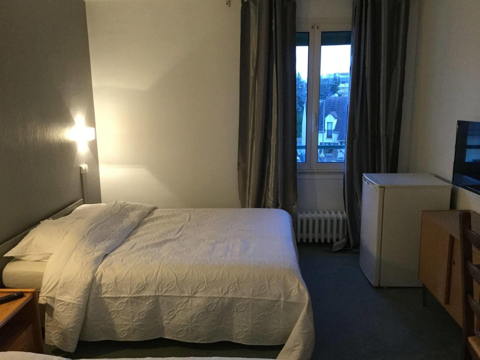 Hotel St Charles 랑부예 외부 사진